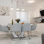 Villa Stella Deluxe Turanj