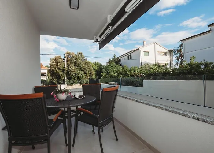 Stella Deluxe Villa