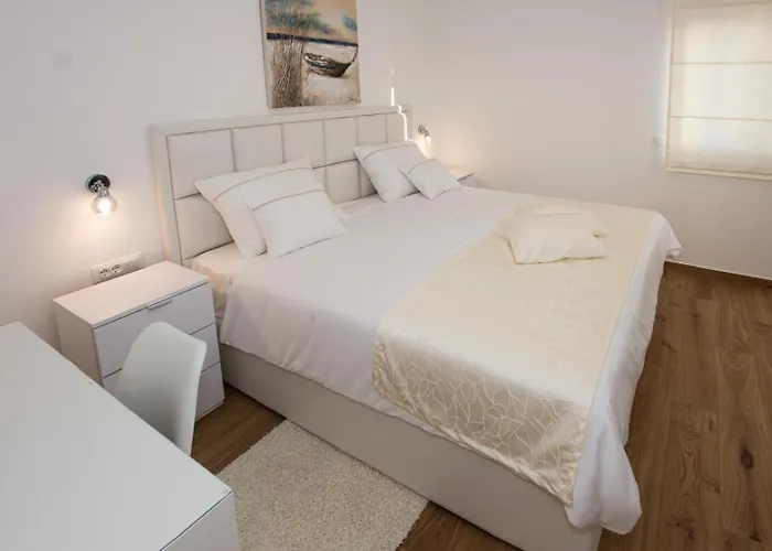 Stella Deluxe Villa