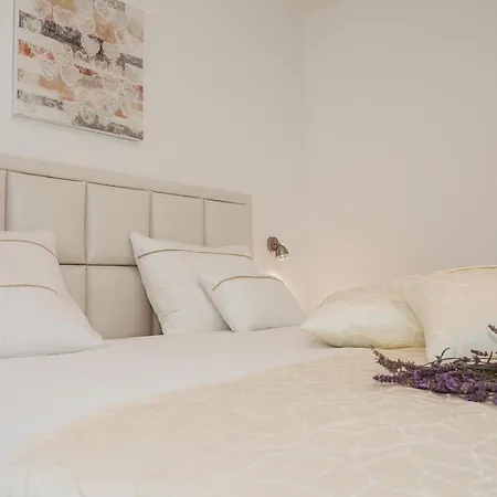 Stella Deluxe Villa