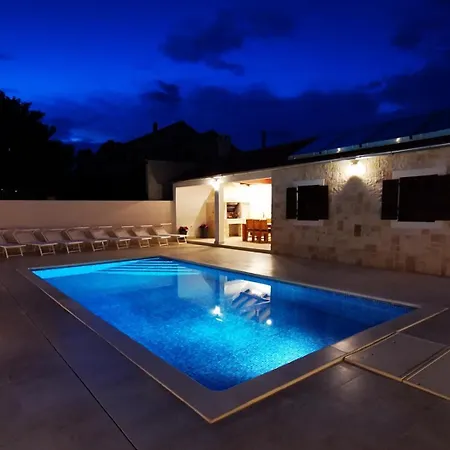 Stella Deluxe Villa Turanj