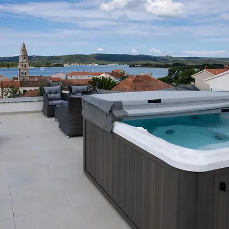 Stella Deluxe Villa *