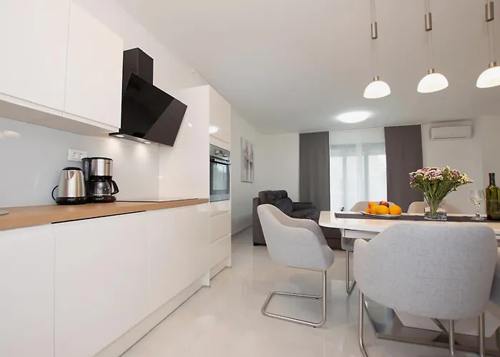Villa Stella Deluxe Turanj