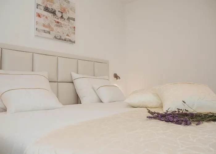 Stella Deluxe Villa