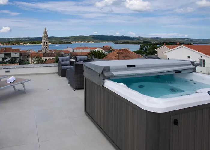Stella Deluxe Villa *